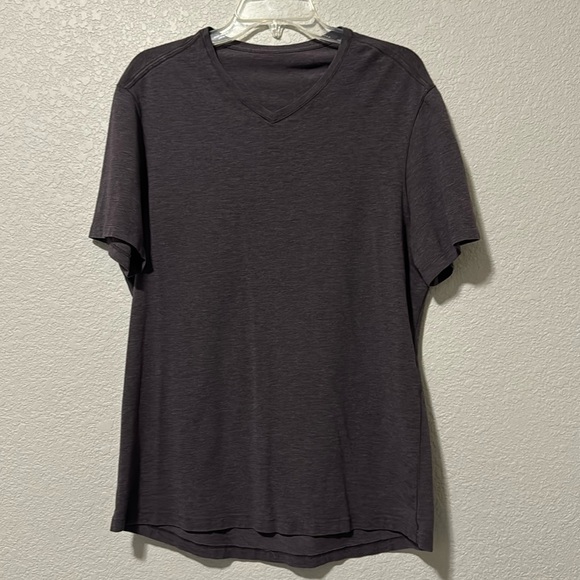 Lululemon Fundamental V-neck - Picture 1 of 4